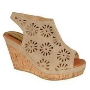 Bucco beige Cutout Slingback Wedge Sandals